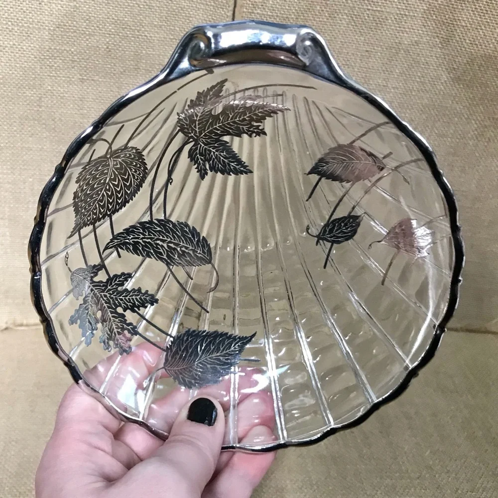 Vintage Silver Overlay Leaf Print Clam Shell Glass Candy Dish Botanical MCM